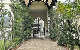 Hotel Oasis-Dream Holidays - La Petite France San Bernardino Exterior photo