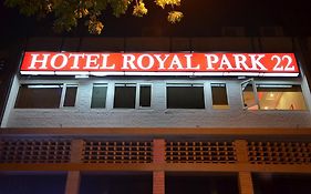 Hotel Royal Park 22 Chandīgarh Exterior photo
