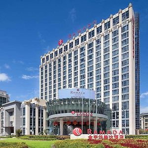 Hotel Ramada By Wyndham Taizhou Tiantai Exterior photo