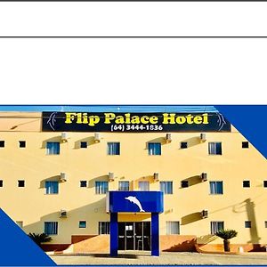 Flip Palace Hotel Buriti Alegre Exterior photo