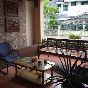 Apek Utama Hotel Bandar Seri Begawan Exterior photo