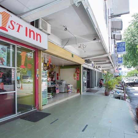 OYO 89891 1st Inn Hotel Subang  Subang Jaya Exterior foto