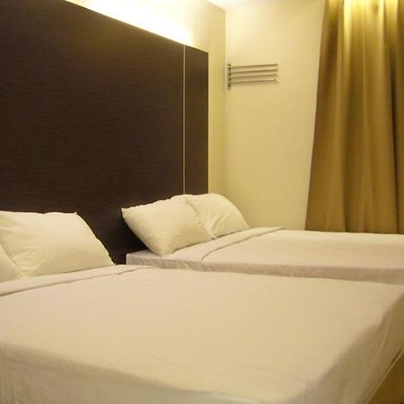 Yomi Hotel Kota Kinabalu Zimmer foto