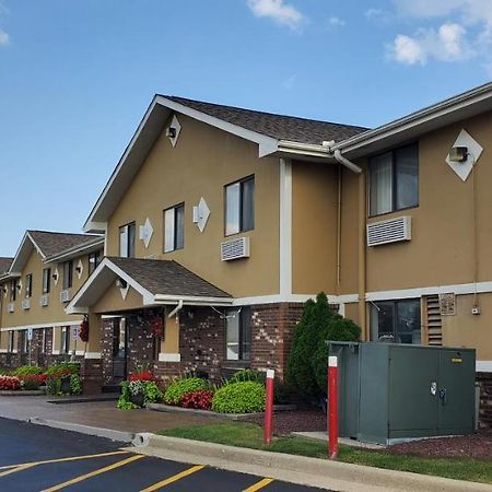 Hotel Super 8 by Wyndham Sterling Heights/Detroit Area Exterior foto