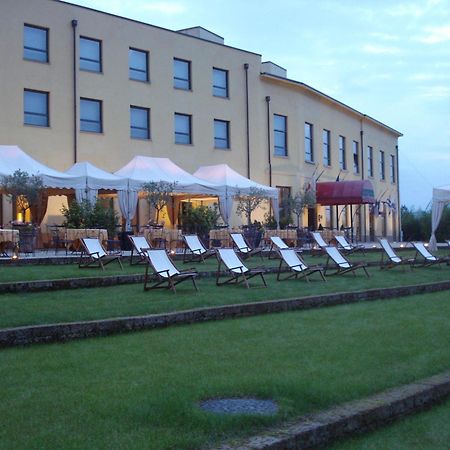 Hotel Barrage Pinerolo Exterior foto