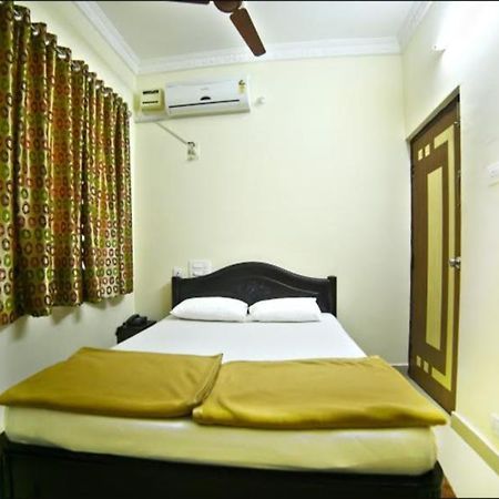 Reva Guest House Tirupati Exterior foto