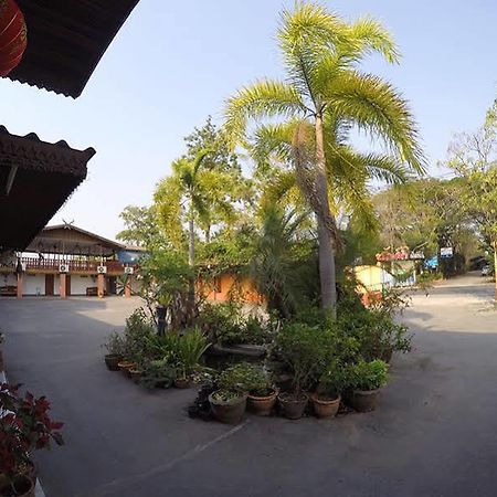 Phungluang Resort Ratchaburi Exterior foto
