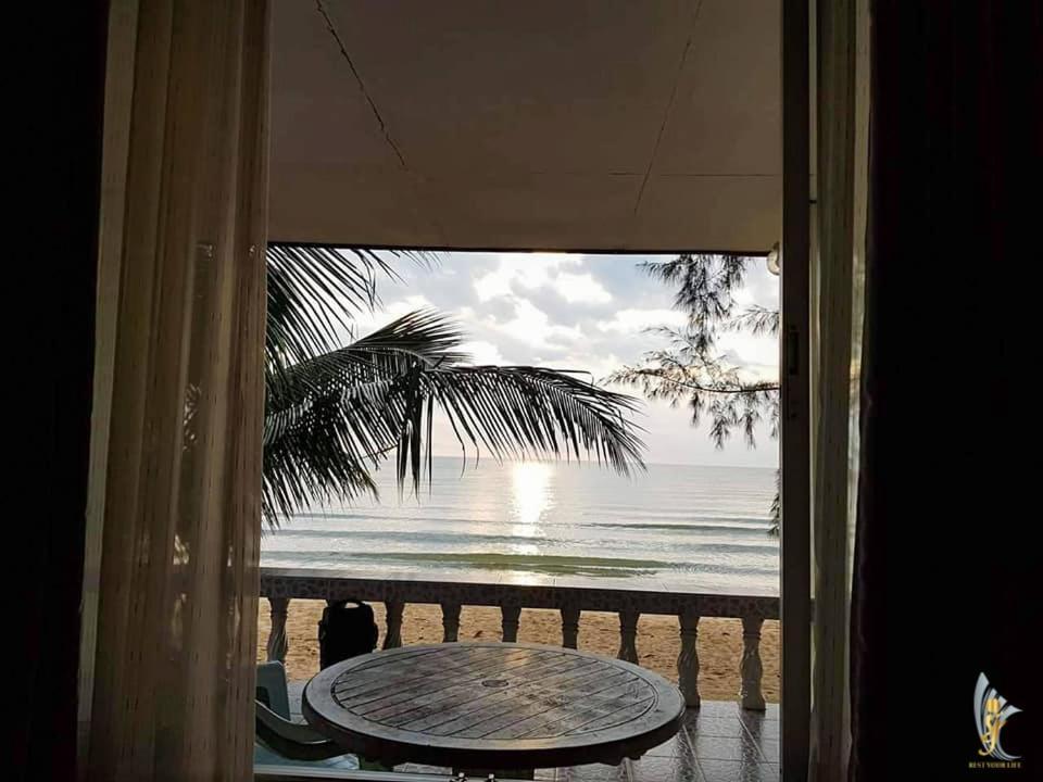 Sangjun On Beach Resort Bang Saphan Exterior foto
