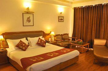 Hotel Him Leela Regency Shimla Exterior foto