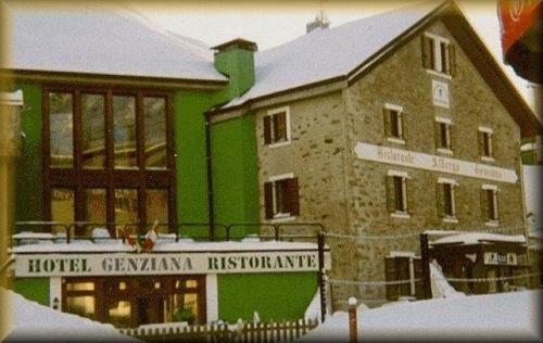 Hotel Genziana Gebirgspass Stilfser Joch Exterior foto