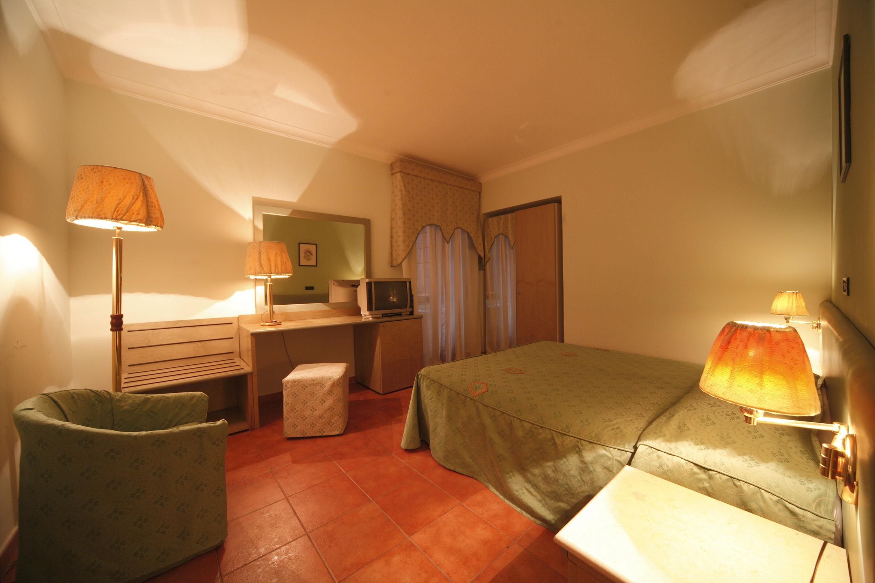 Hotel La Pace Neapel Zimmer foto