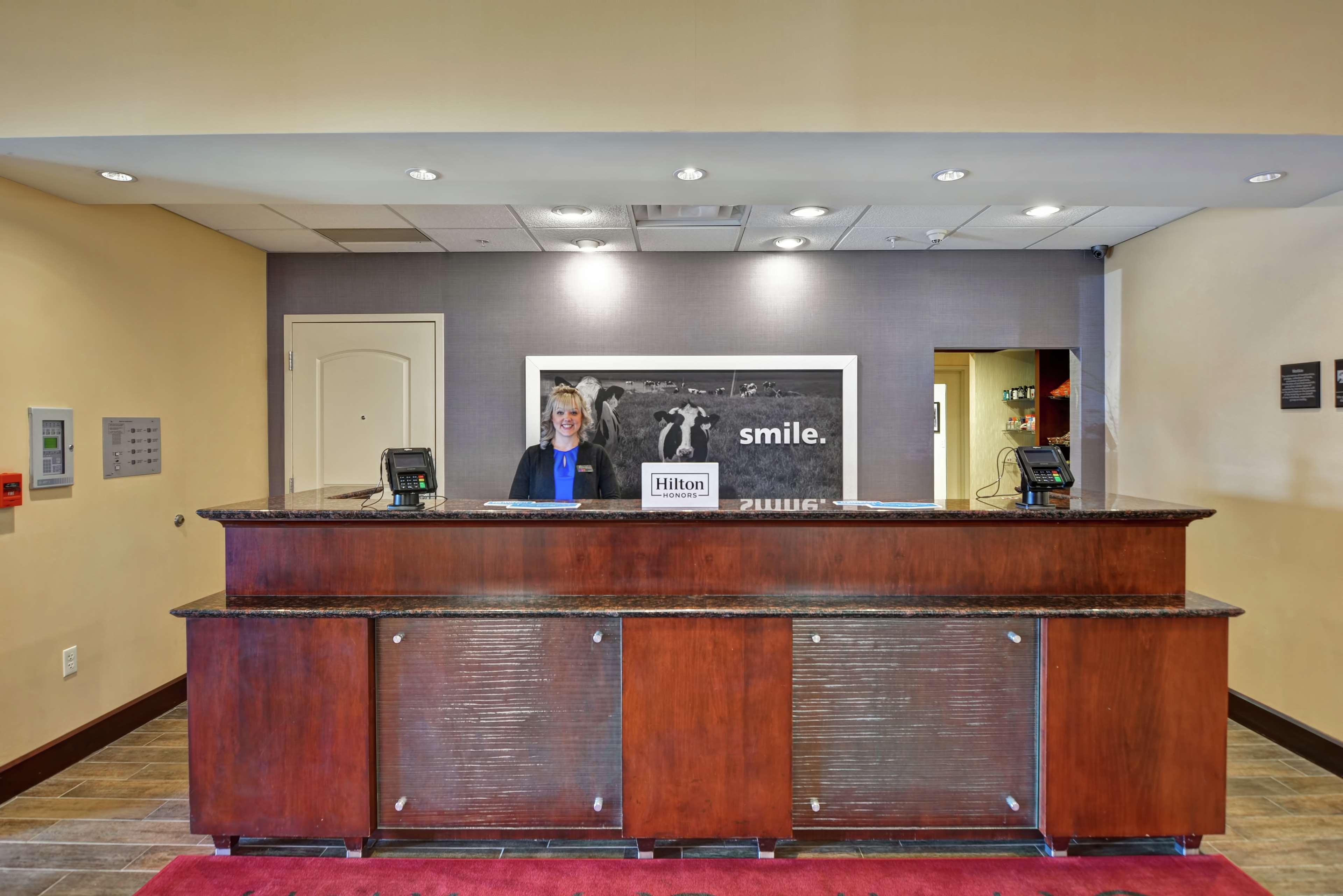 Hampton Inn And Suites Peoria At Grand Prairie Exterior foto