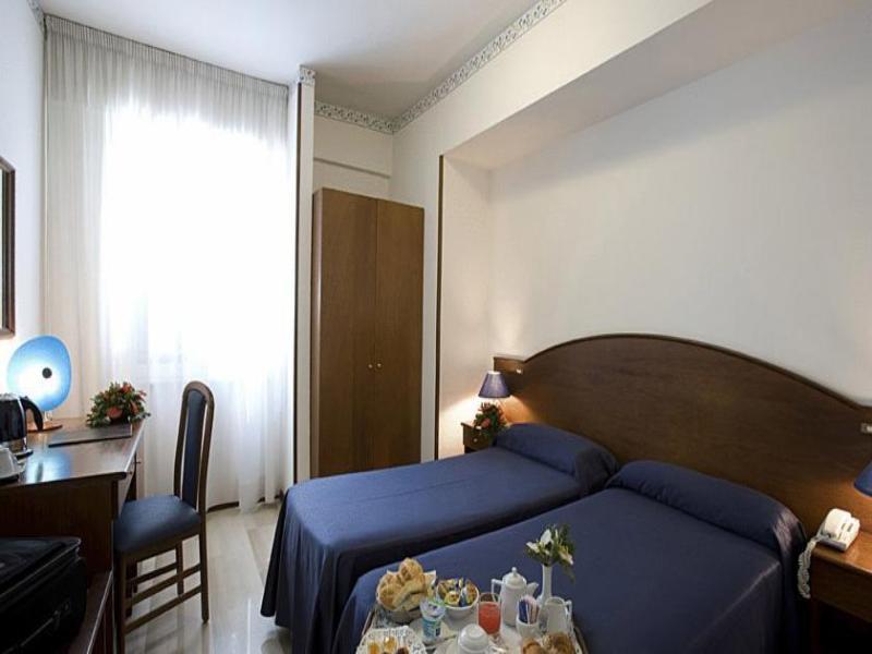 Hotel San Giorgio Neapel Zimmer foto