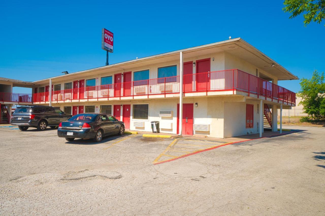 OYO Hotel Wichita Falls I-44 at Maurine St Exterior foto