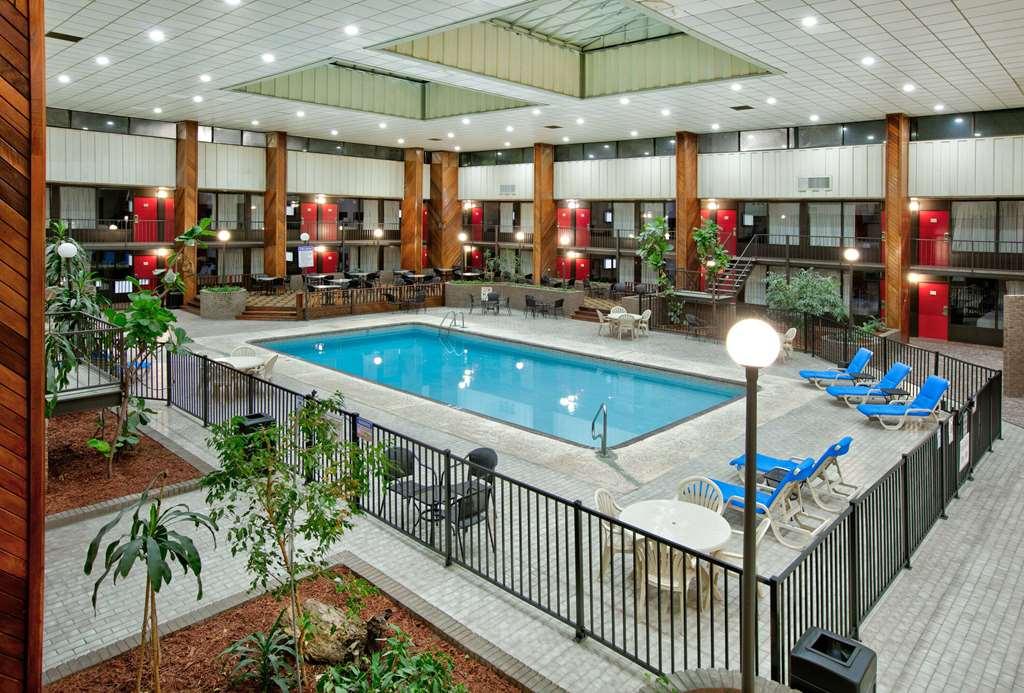 Motel Ramada By Wyndham Gulfport I-10 Diamondhead Einrichtungen foto