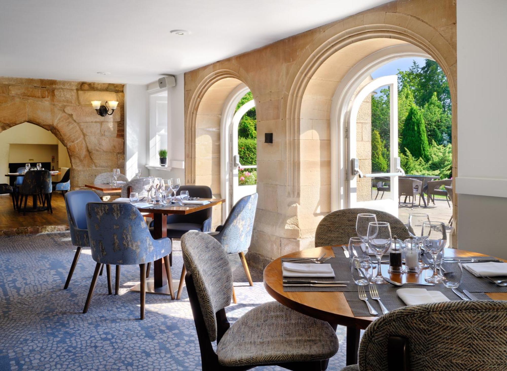 Delta Hotels By Marriott Breadsall Priory Country Club Derby Exterior foto