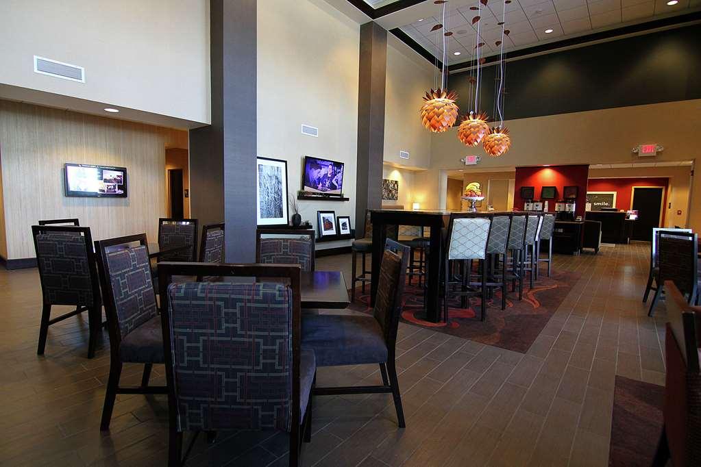 Hampton Inn&Suites Grand Forks Interior foto