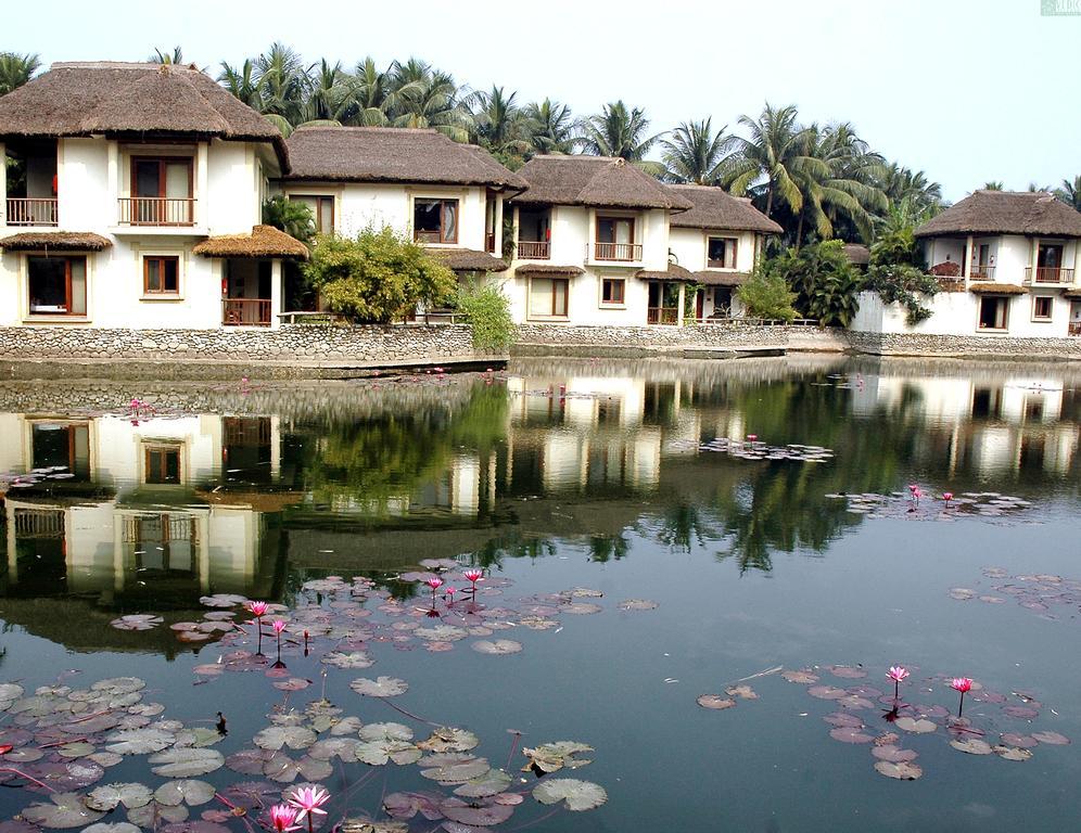 Vedic Village Spa Resort Kalkutta Exterior foto