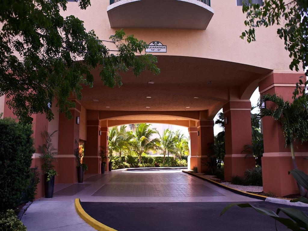 Hotel Club Wyndham Palm-Aire Pompano Beach Exterior foto