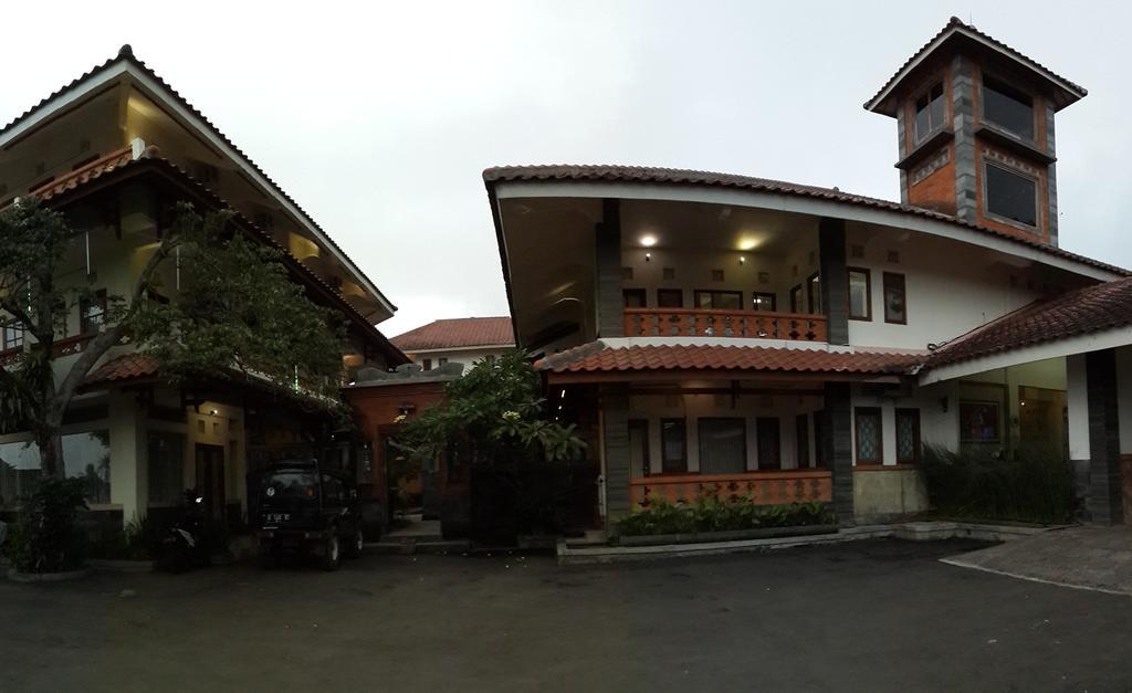 Arondari Hotel Sukabumi Exterior foto
