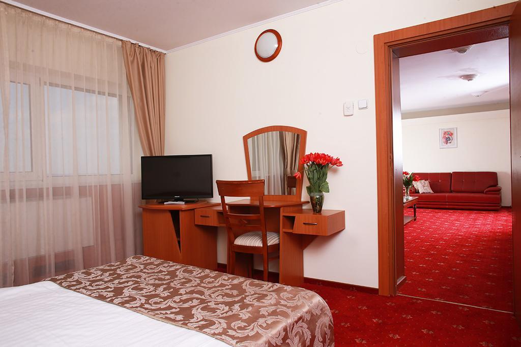Hotel Moldova Iasi Exterior foto