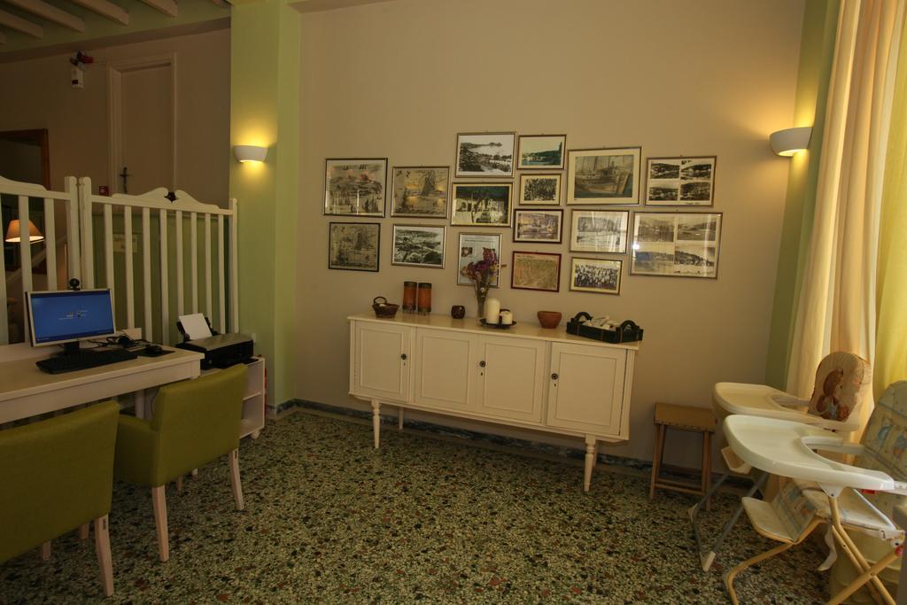 Oassis Hotel Kassiopi Exterior foto