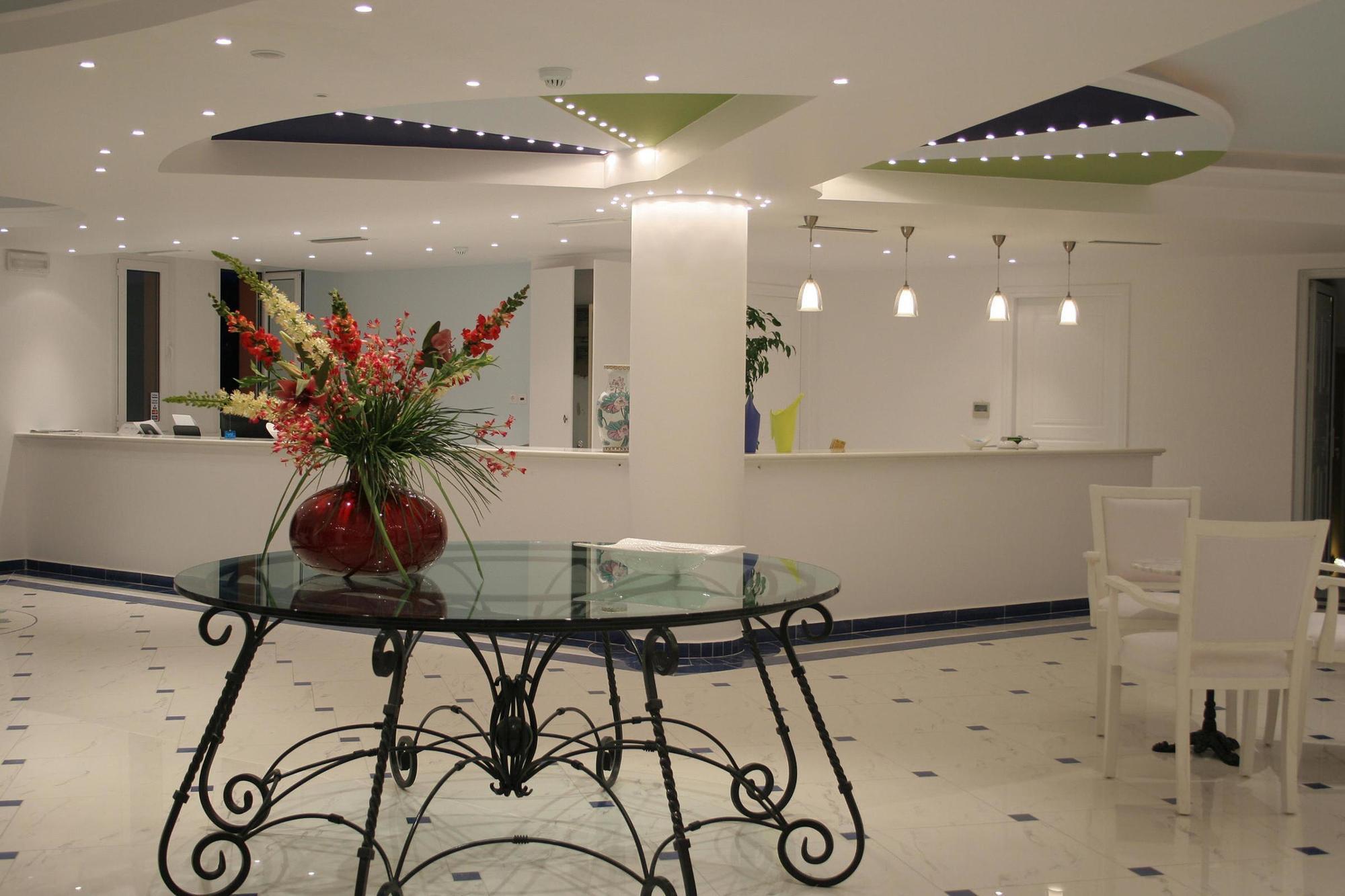 Belvedere Gerakas Luxury Suites Vasilikí Exterior foto
