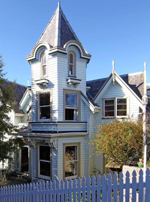 Hulmes Court Bed And Breakfast Dunedin Exterior foto