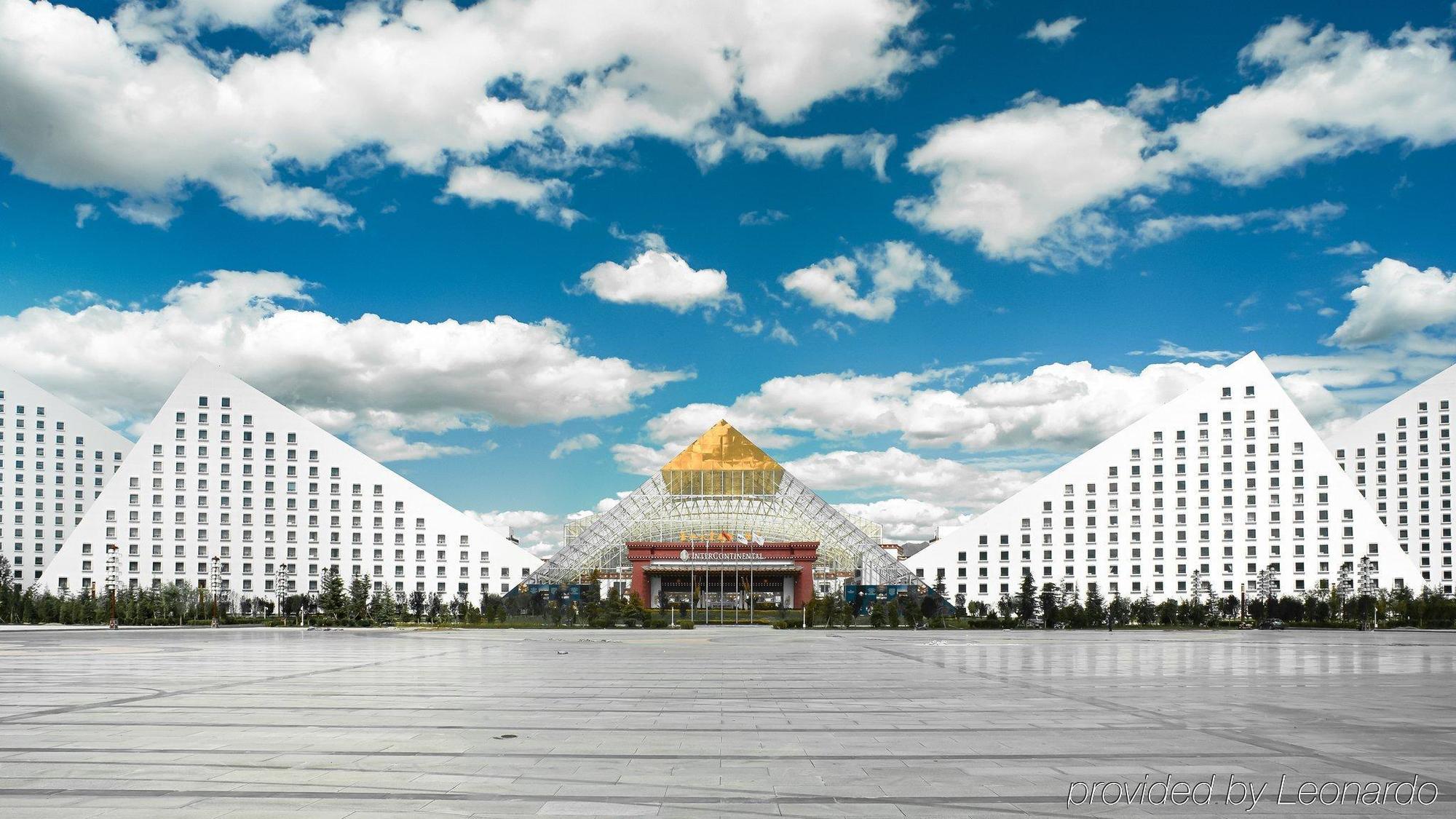 Lavande Hotel Lhasa Railway Station Exterior foto