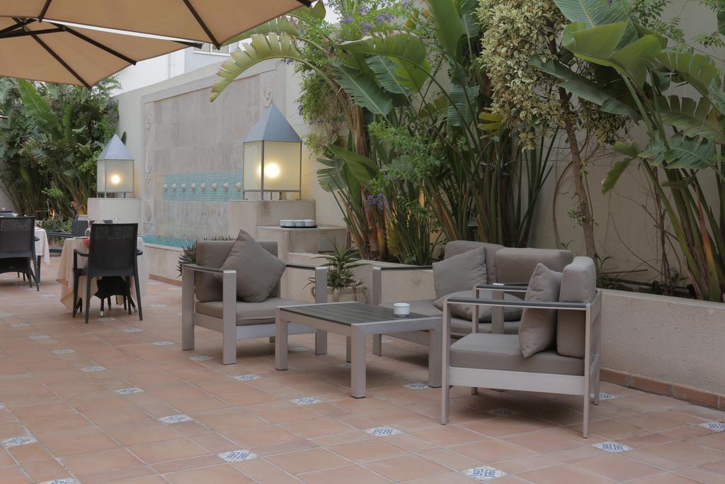 Le Corail Suites Hotel Tunis Exterior foto