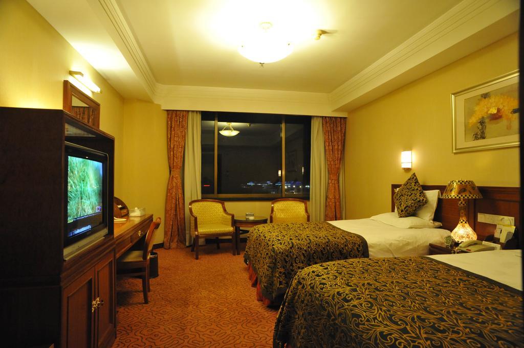 Golden Gulf Hotel Yantai Exterior foto