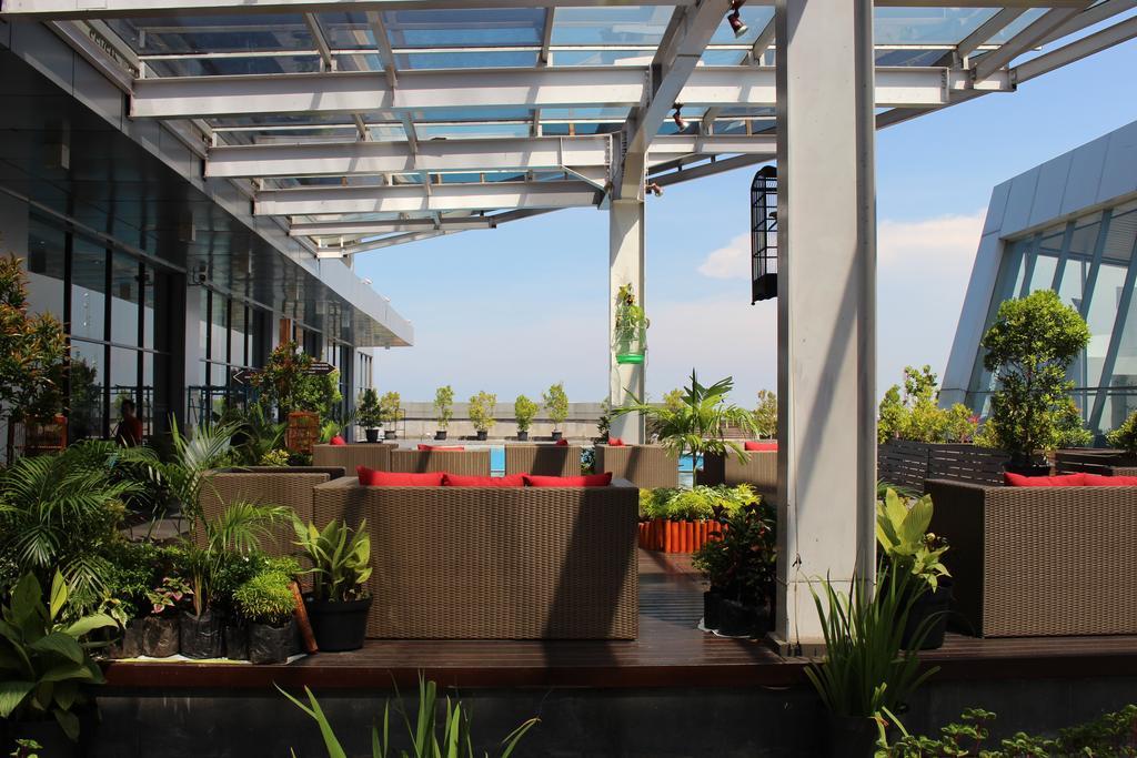 Swiss-Belhotel Cirebon Exterior foto