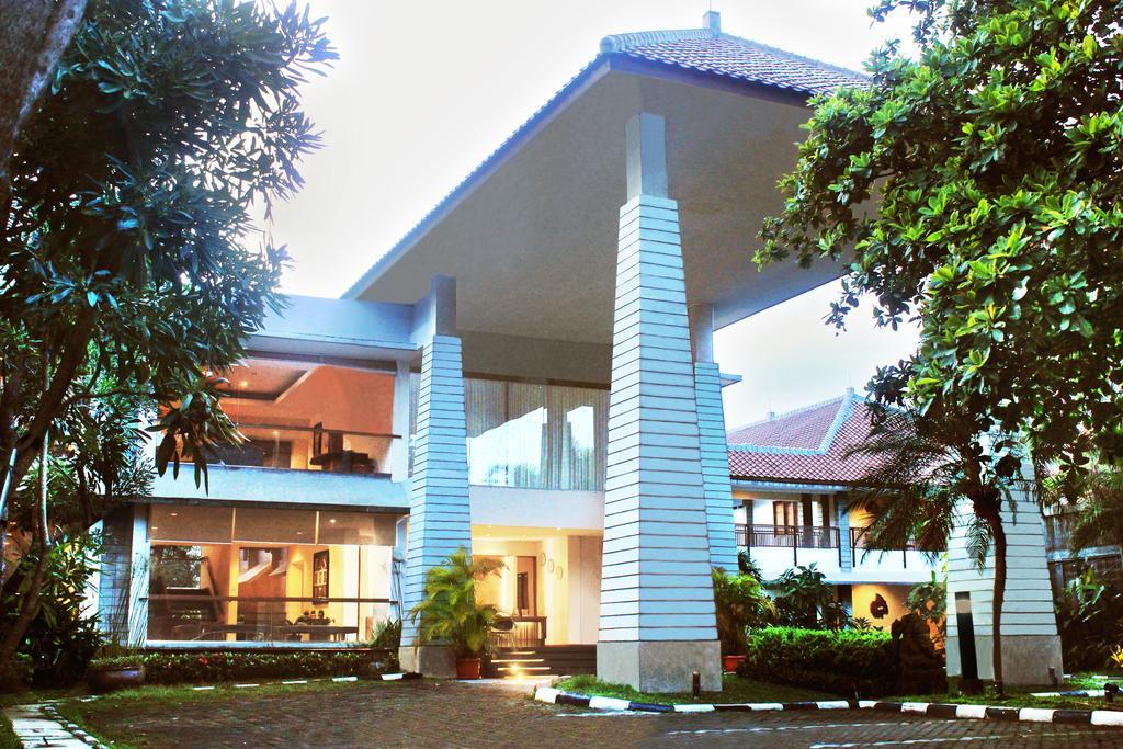 Papyrus Tropical Hotel Bogor Exterior foto