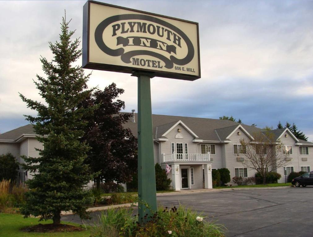 Plymouth Inn & Suites Exterior foto