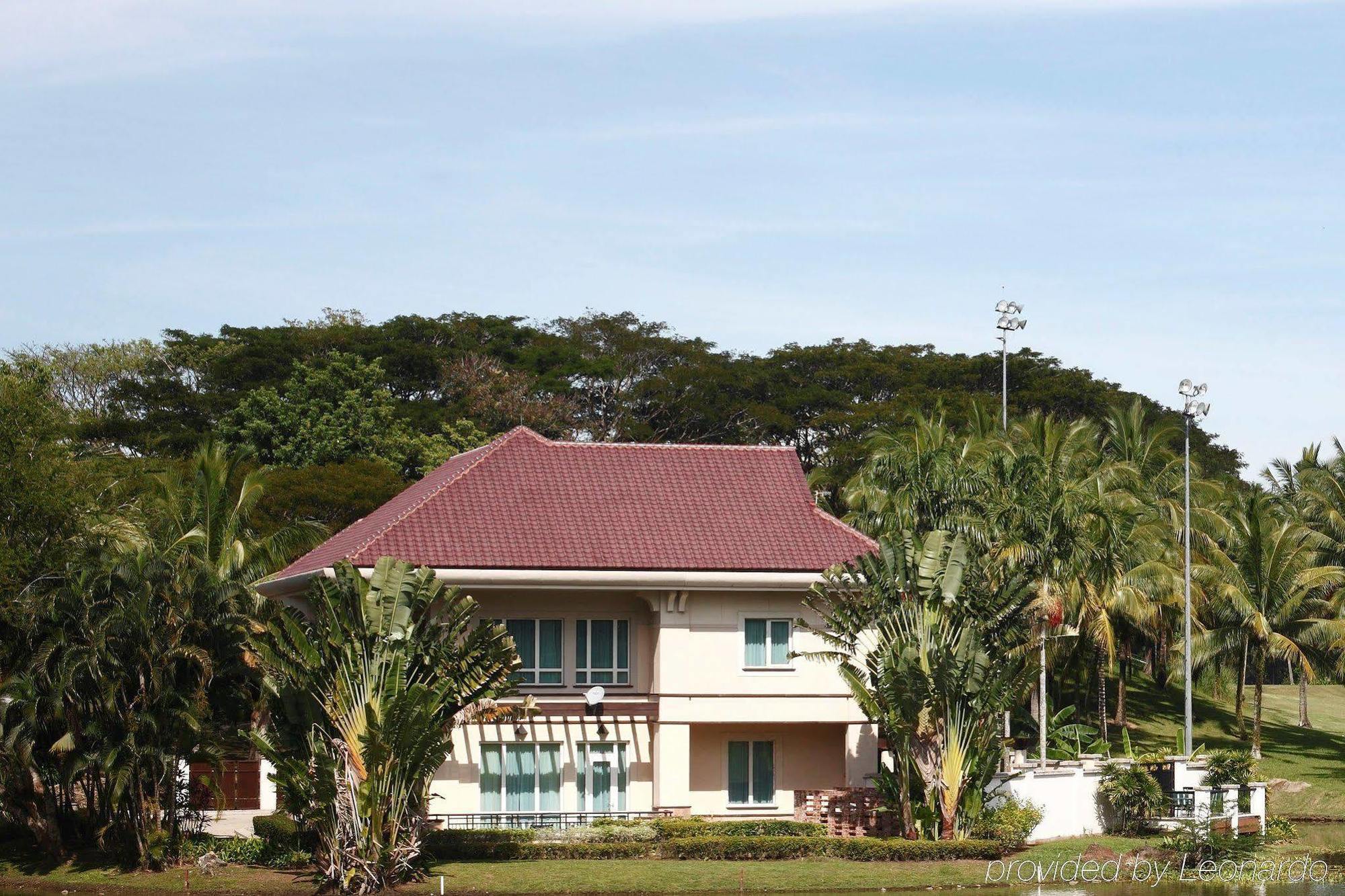 The Empire Brunei Bandar Seri Begawan Exterior foto