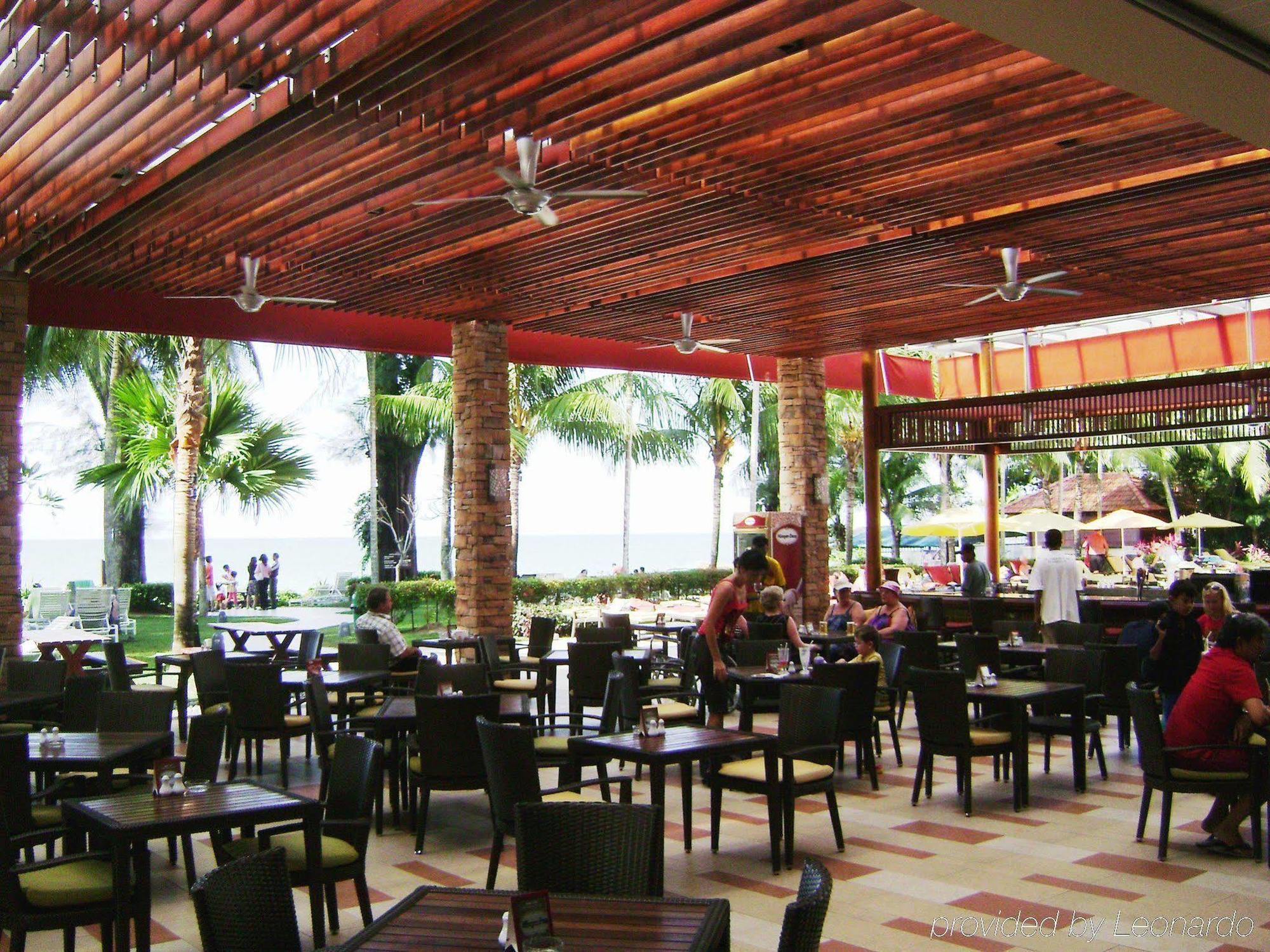 Holiday Inn Resort Penang Batu Feringgi Restaurant foto