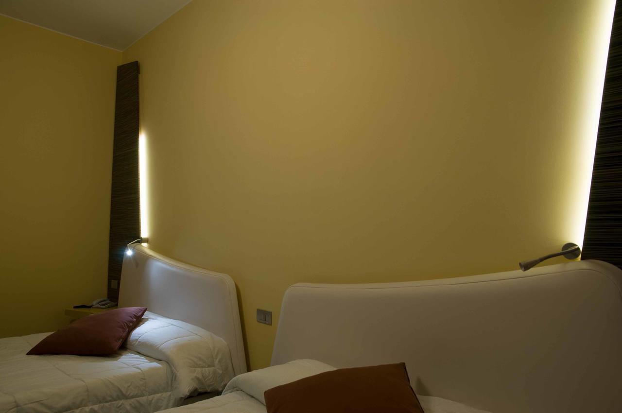 Hotel Ibis Styles Catania Acireale Exterior foto