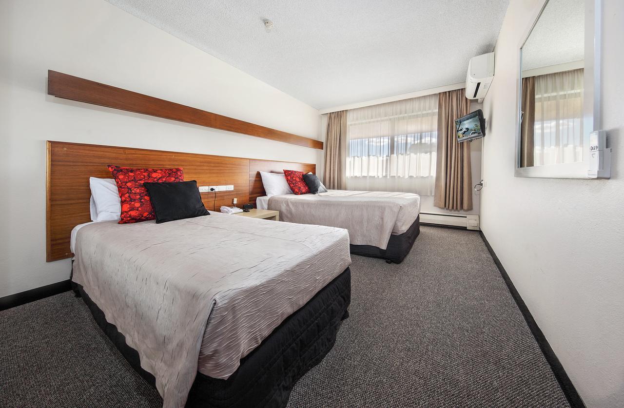Belconnen Way Hotel&Serviced Apartments Canberra Exterior foto