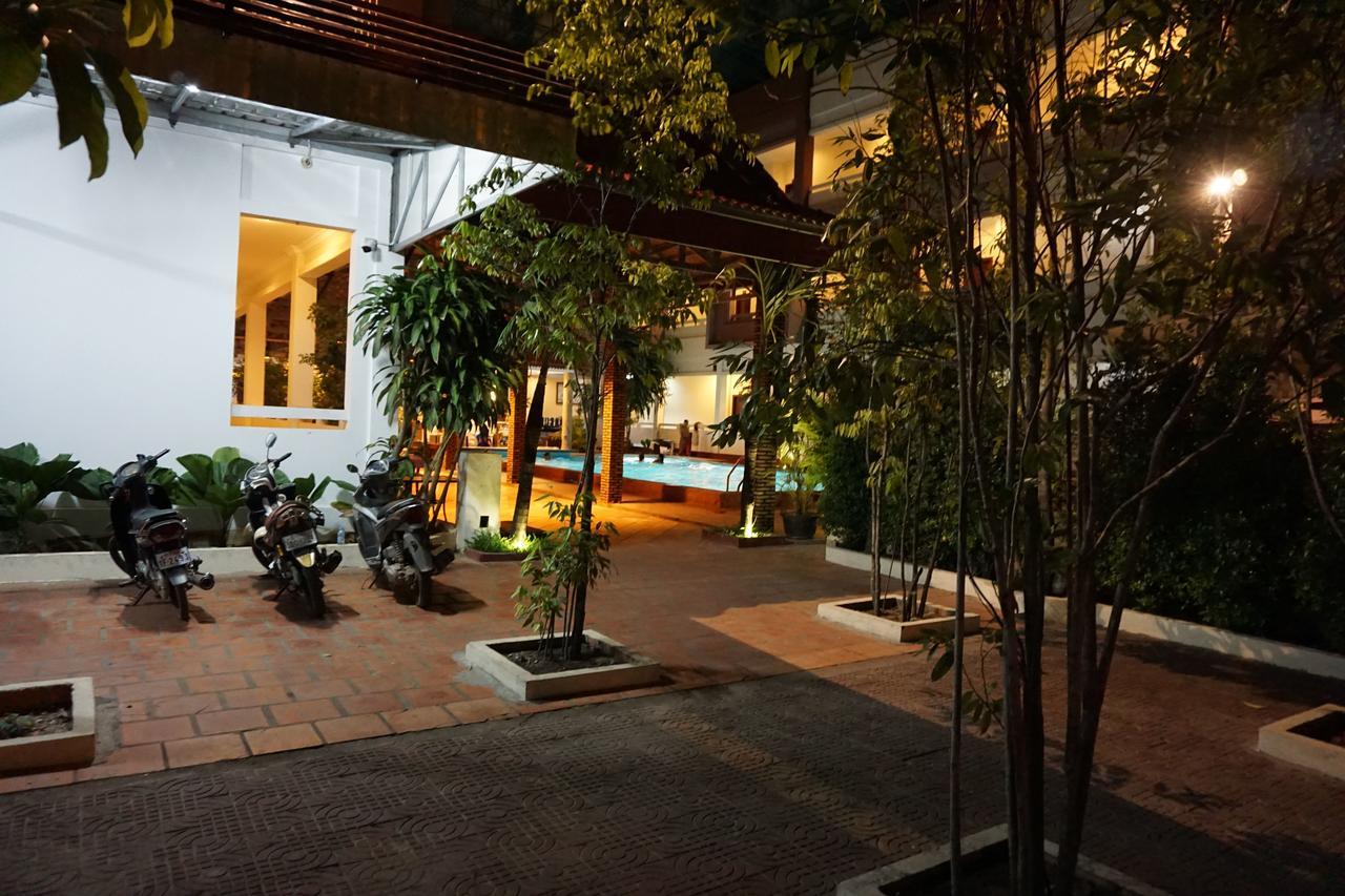 Sihanoukville Plaza Hotel Exterior foto