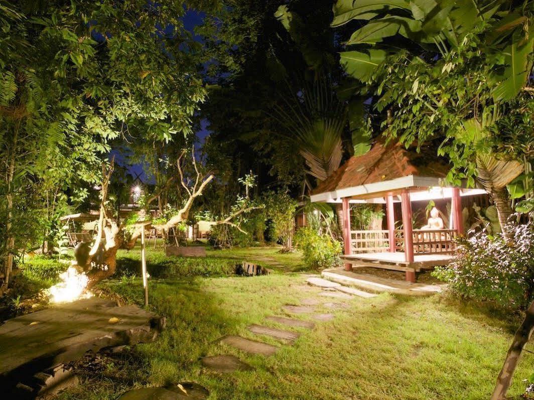 Hotel Siri Lampang Exterior foto