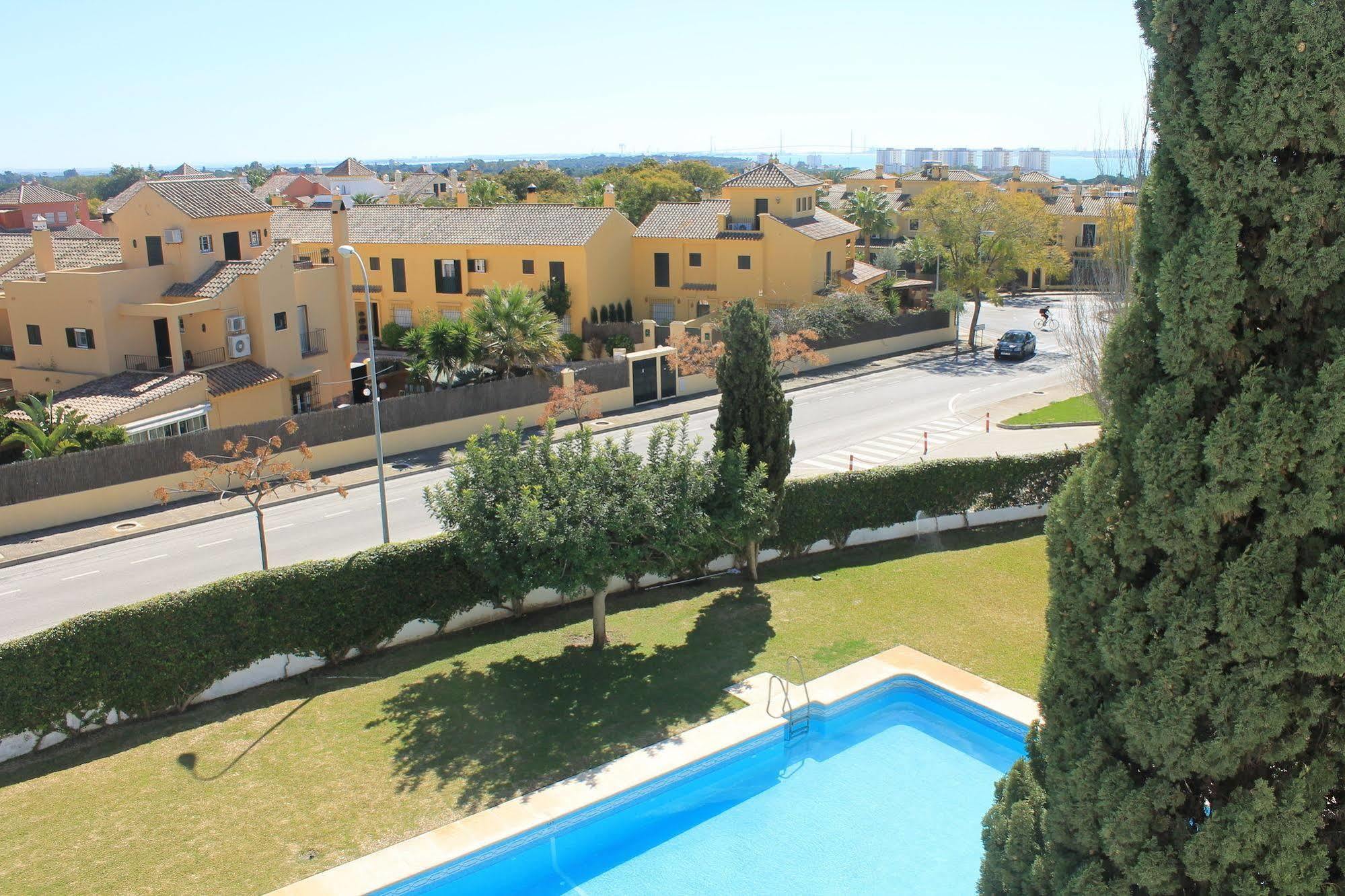 Apartments Puerto Sherry Cádiz Exterior foto