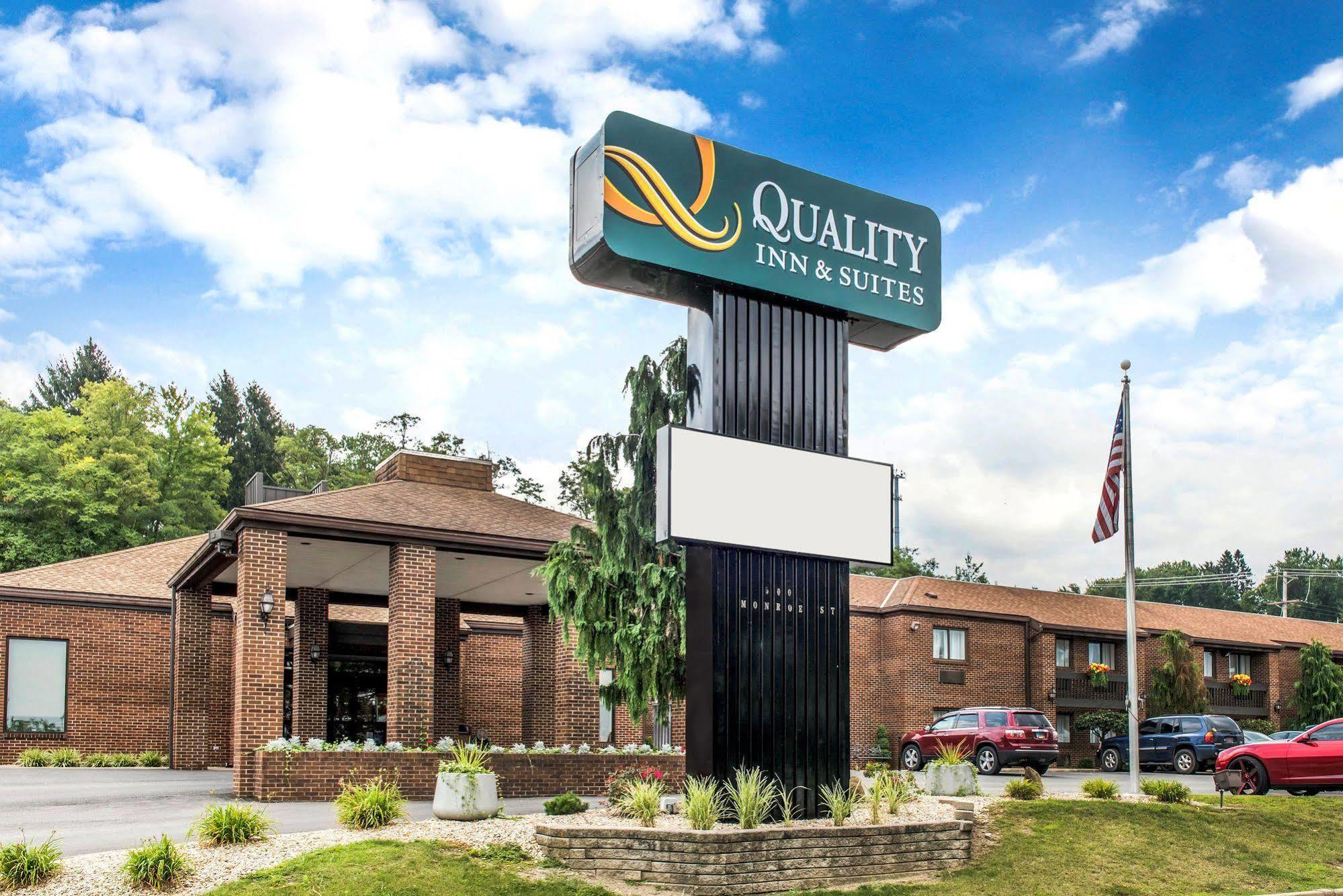Quality Inn & Suites Zanesville Exterior foto