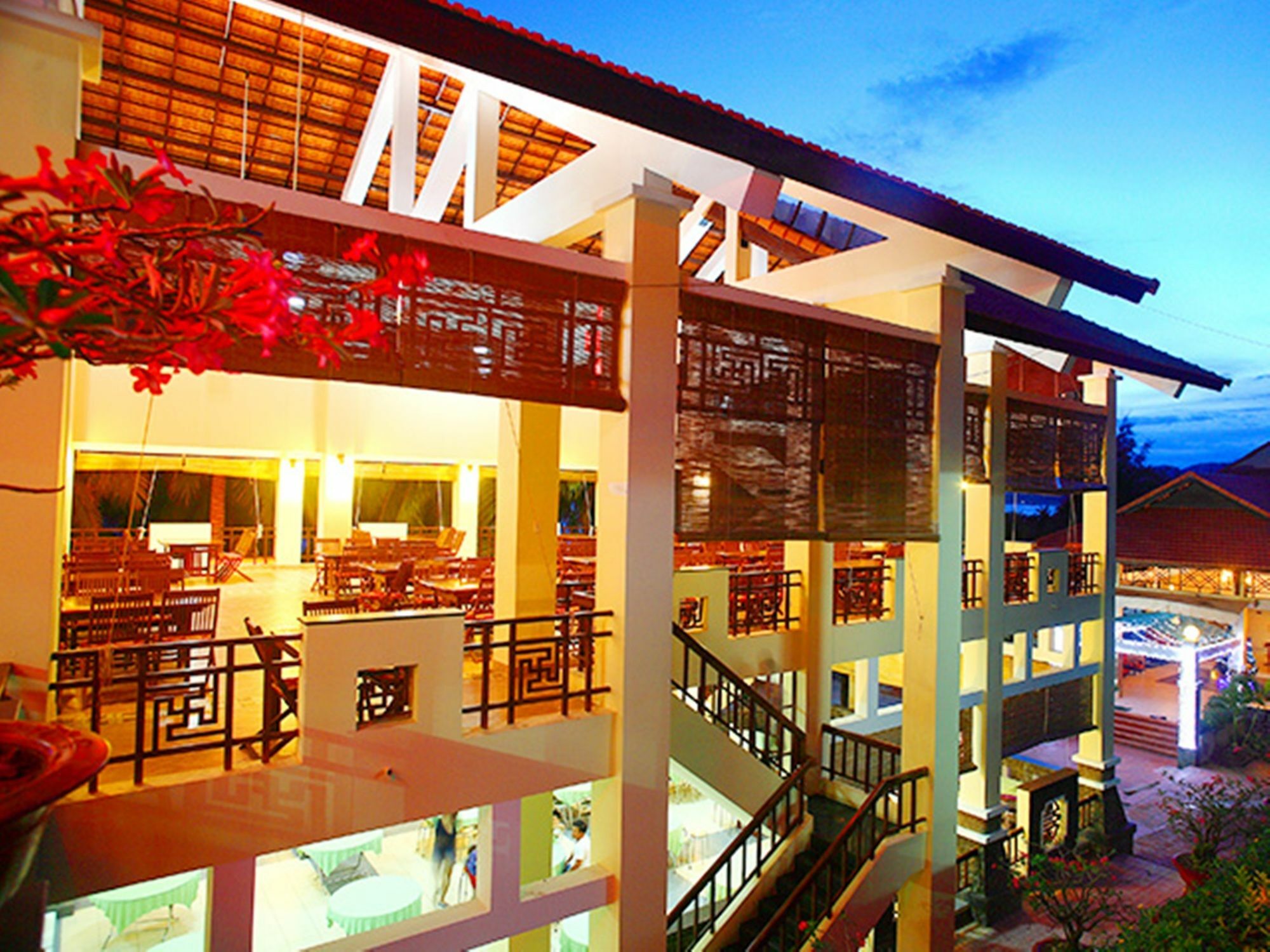 Hon Rom 1 Resort Phan Thiet Exterior foto